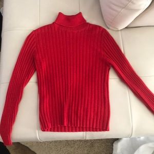 Bright red long sleeves turtle neck sweater
